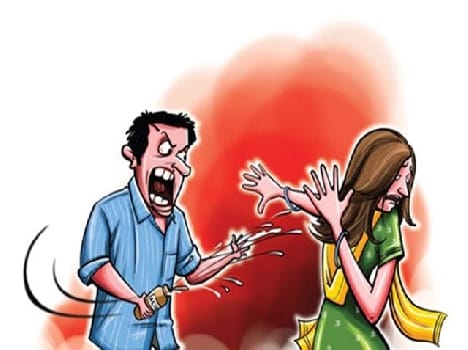 Entered the house , threw acid on women , serious